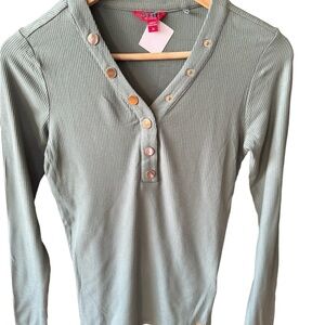 Guess long sleeve top pastel green with gold detail brand new size M